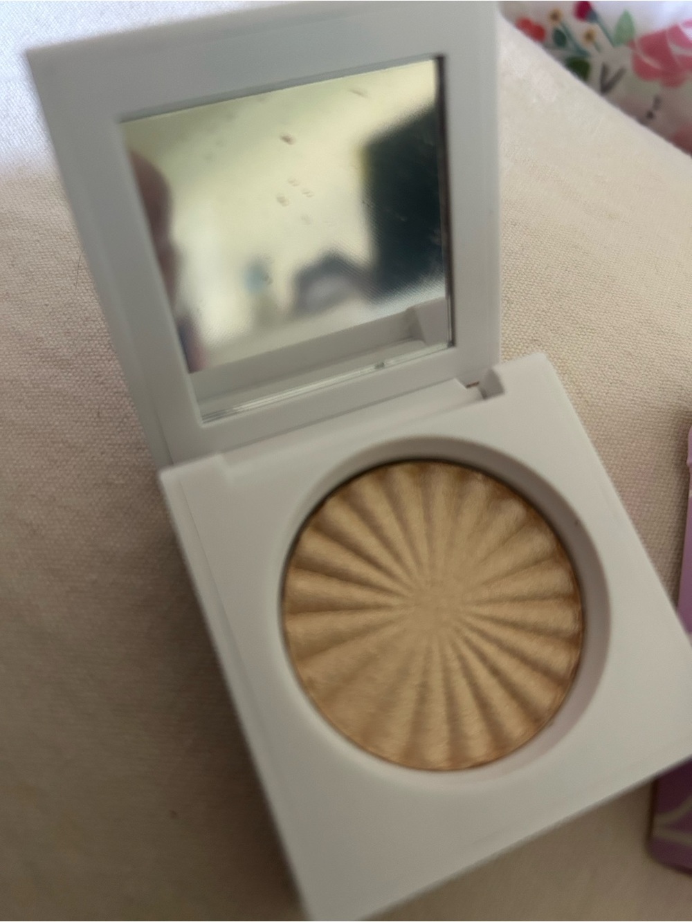 OFRA Radiant mini Rodeo Drive Highlighter - Picture 3 of 5